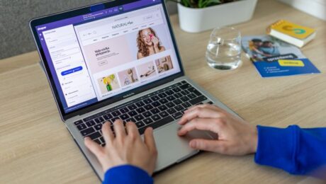 Crear tienda online Shopify vs Prestashop comparativa